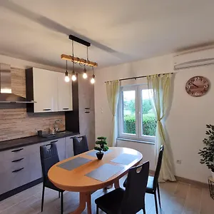 Appartamento Jurandvor, Baška