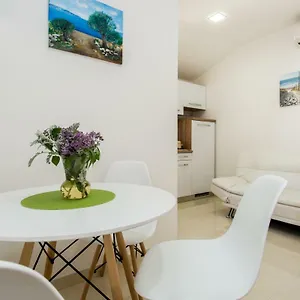 Appartamento Mira, Baška